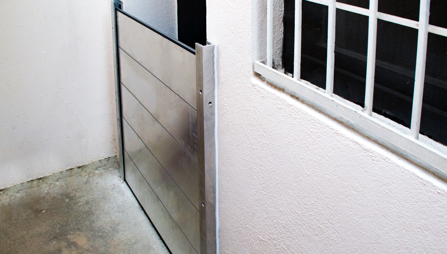 Mobiele waterkering aluminium voor deuren